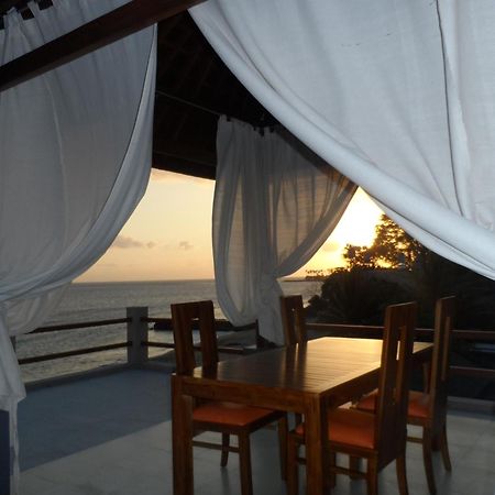 Cafe Alberto B And B Senggigi Extérieur photo