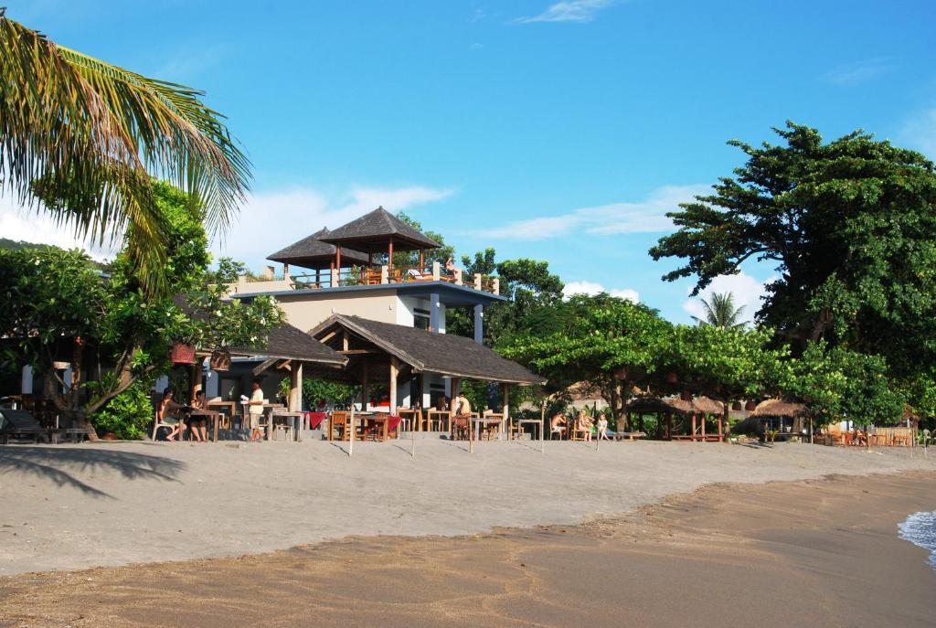 Cafe Alberto B And B Senggigi Extérieur photo