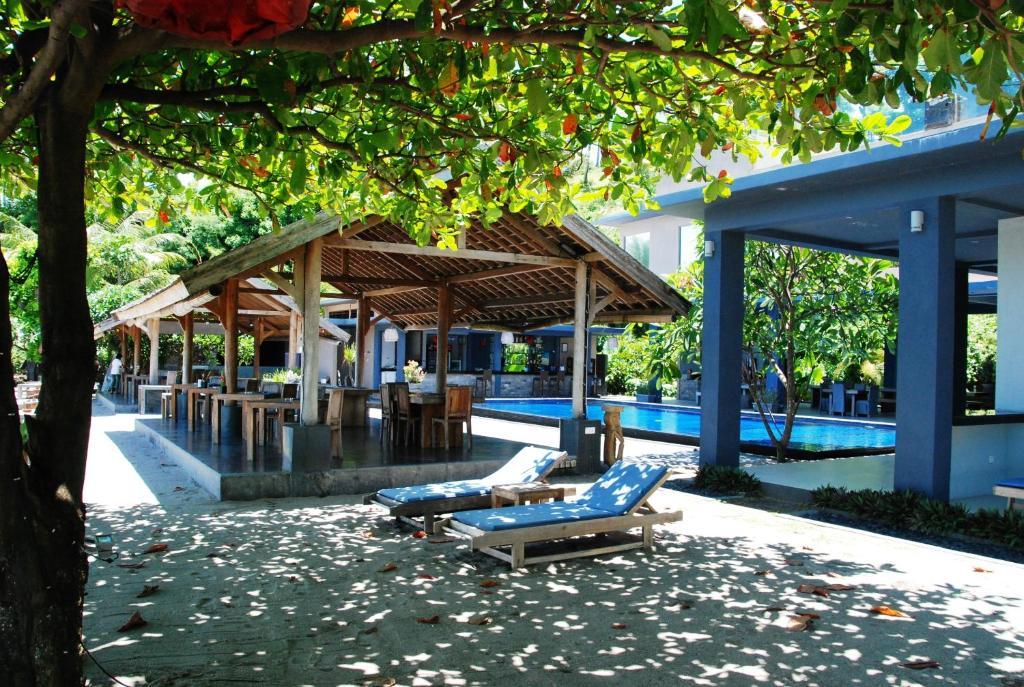 Cafe Alberto B And B Senggigi Extérieur photo