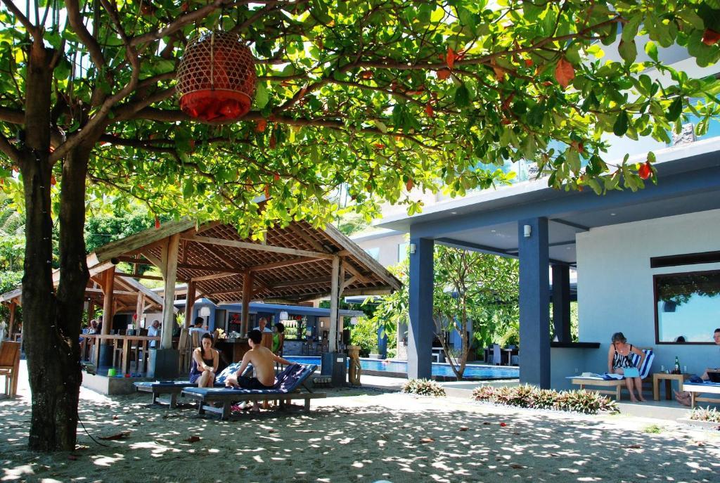 Cafe Alberto B And B Senggigi Extérieur photo